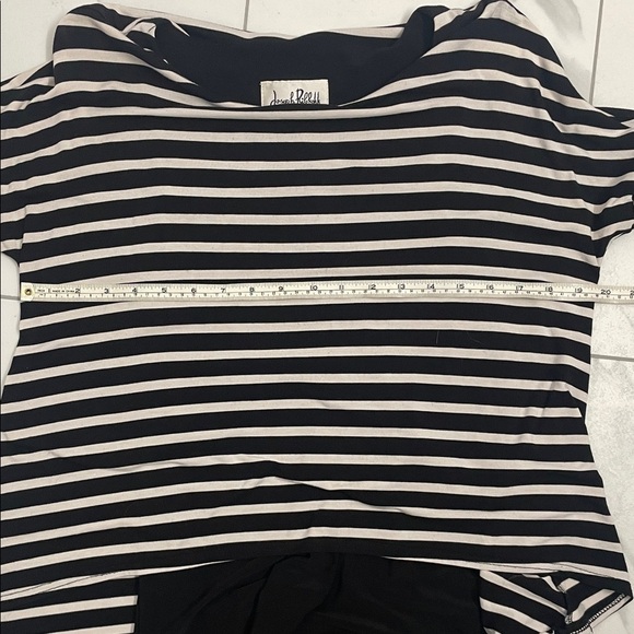 Joseph Ribkoff Black & White Striped Tiered Tunic Top Round Neck 3/4 Sleeve Sz.4 - Picture 9 of 11